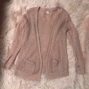 0022 | Pink knit cardigan